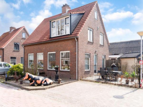 Cozy Holiday Home in Elim with a Furnished Garden